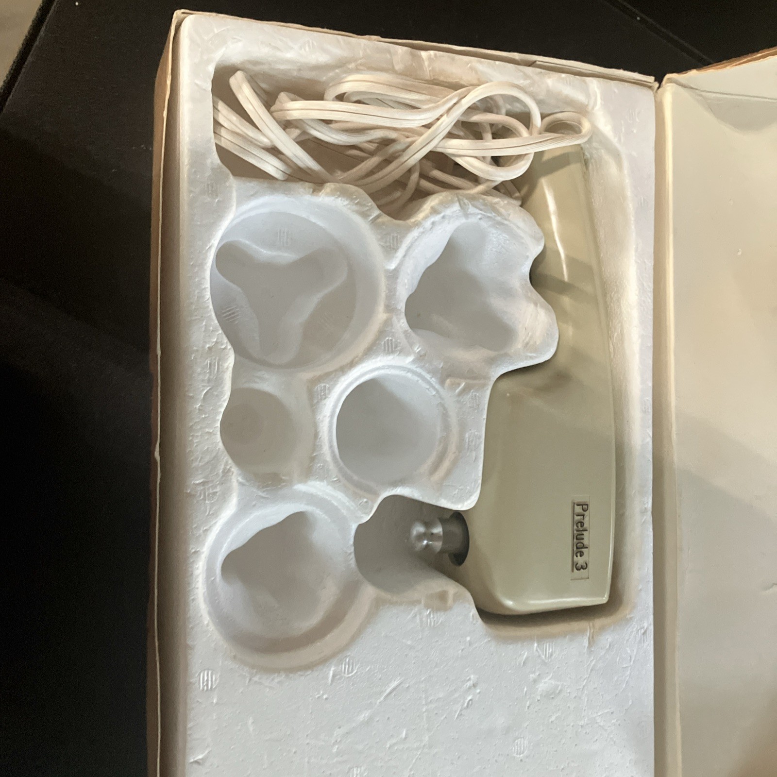 Vintage Prelude 3 The Ultimate Body massager. Works but is missing attachments