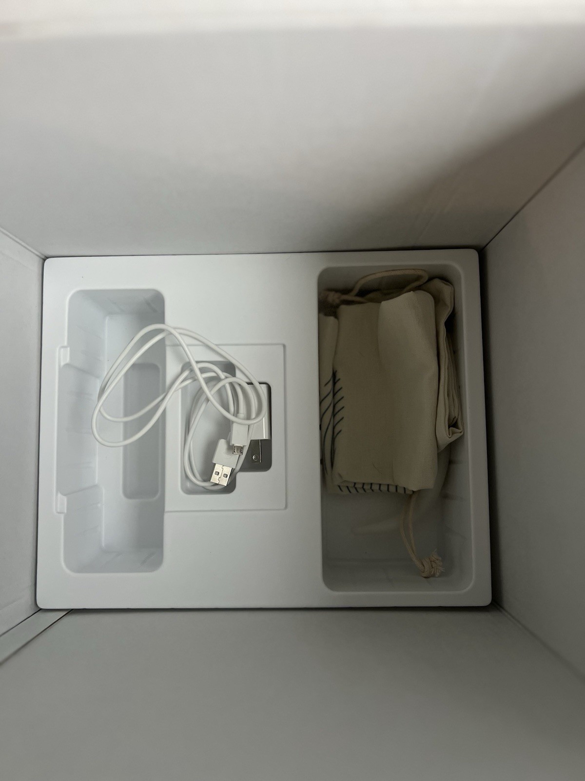 Breo iDream 5S Electric Head Massager Head Eye & Neck APP Control White