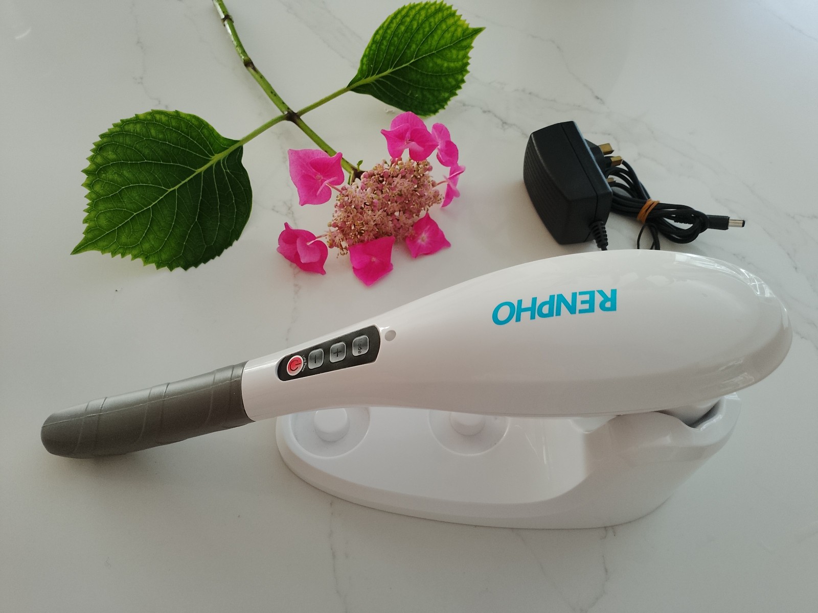 Renpho Rechargeable Hand Held Deep Tissue Massager – White (EM-2016C)