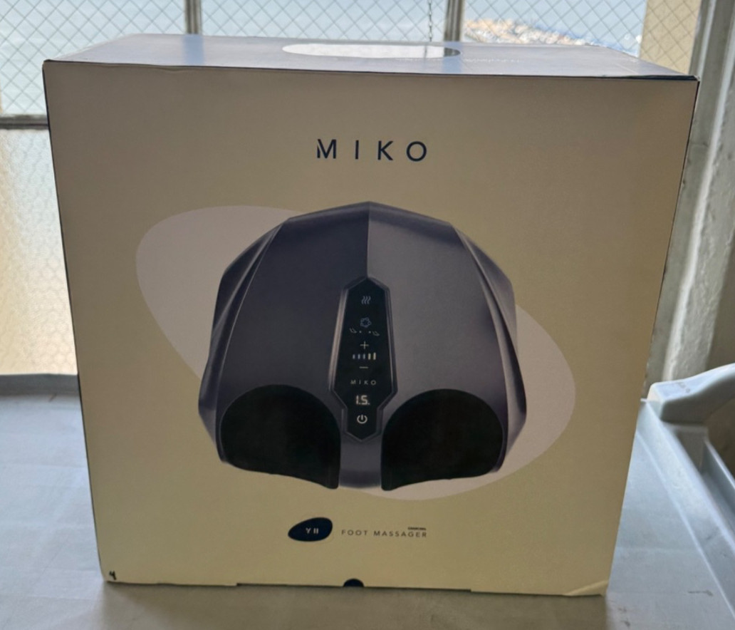 MIKO Y11 Foot Massager Shiatsu Heat Compression Black W/O Charger Open Box