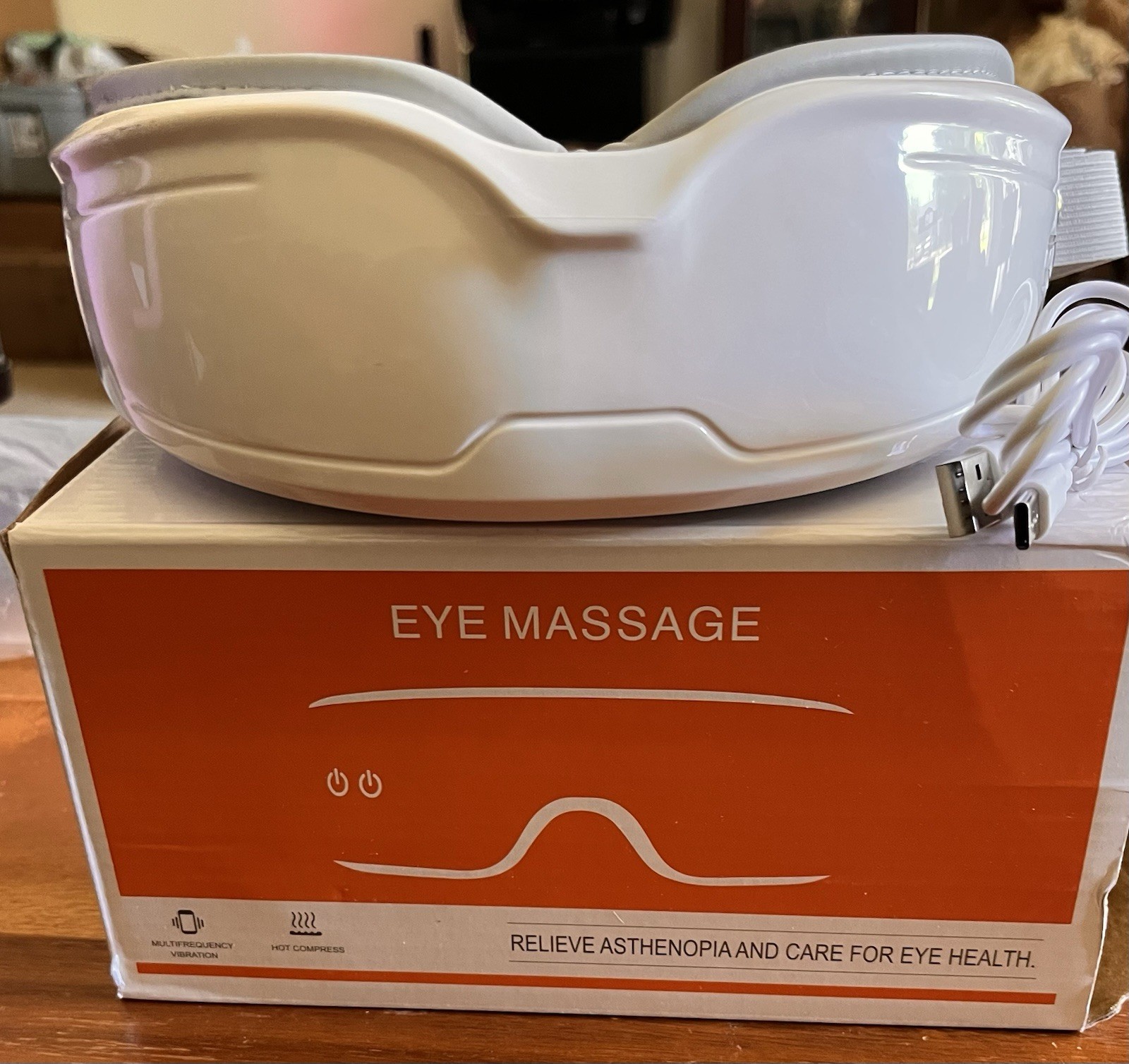 Electric Eye Massager for Eyes, Vibrating Heat Setting, White, USB, 8x4x3″
