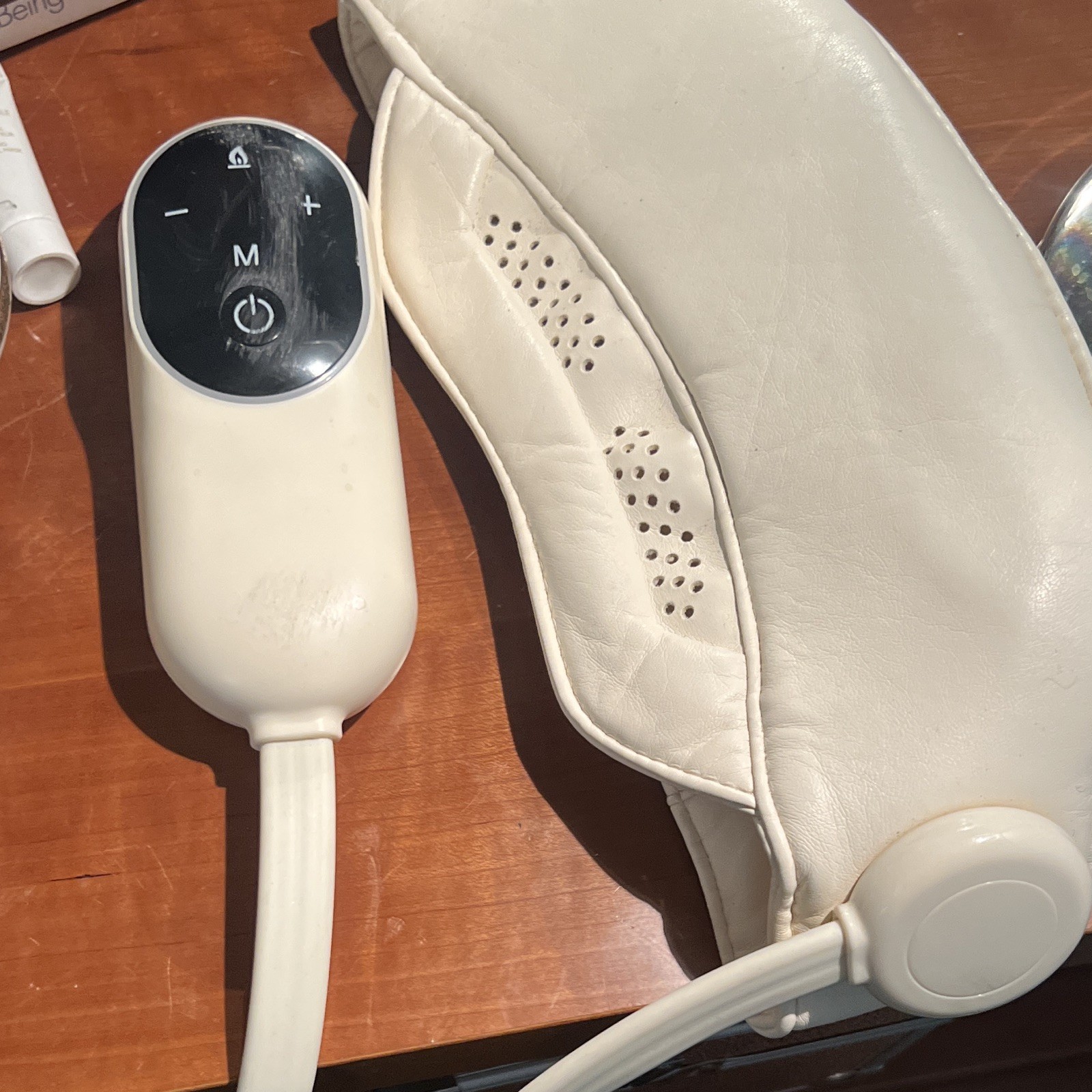 Head massager with different controls and adjustable heat
