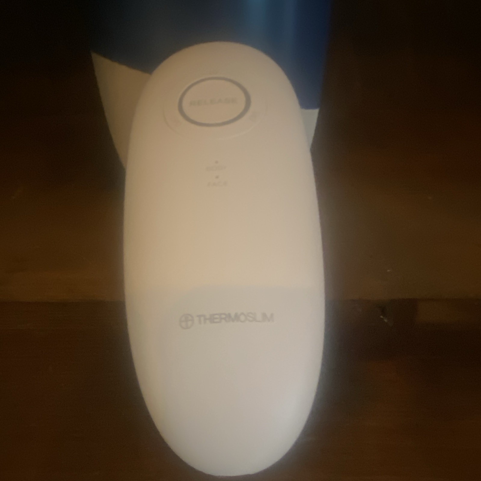 THERMOSAIM Handheld Body Massager Vibration 6-Head Battery Powered White/Black