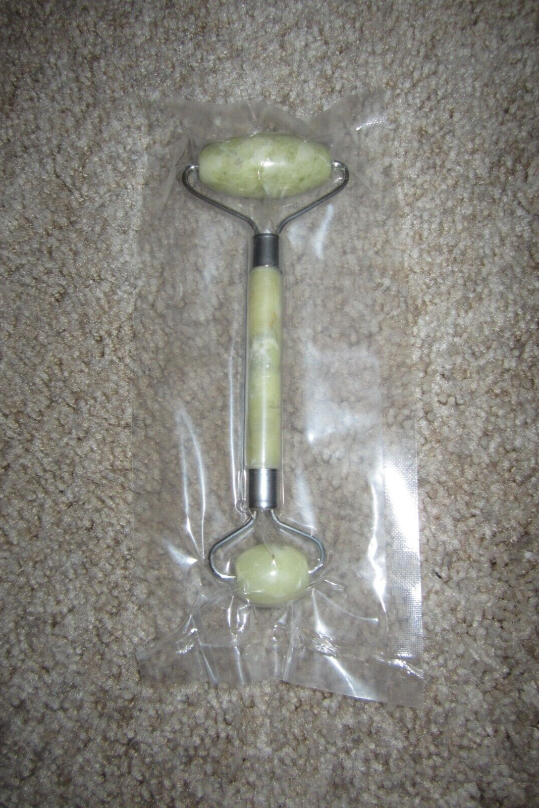 Macy’s Beauty jade roller beauty tool
