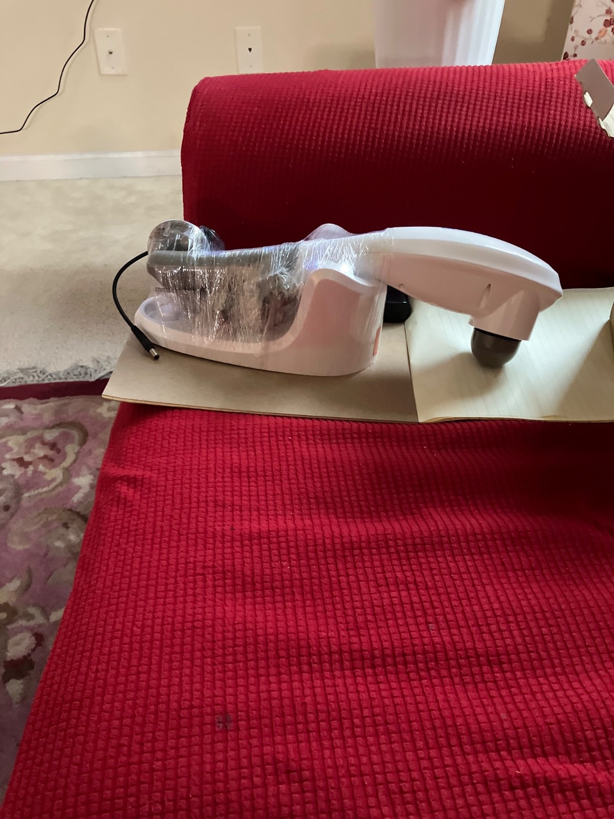 Renpho Cordless Massager Model: EM-2016C White, long reach and versatile
