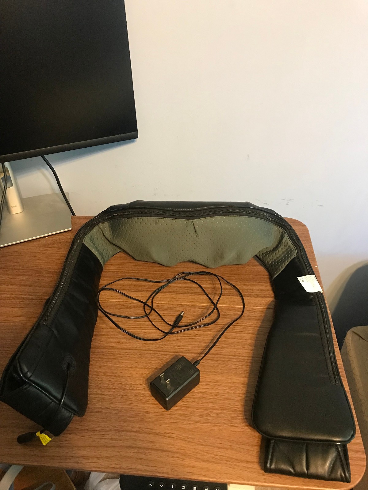 Nekteck Shiatsu Deep Kneading Neck Massager – Dual massage heads