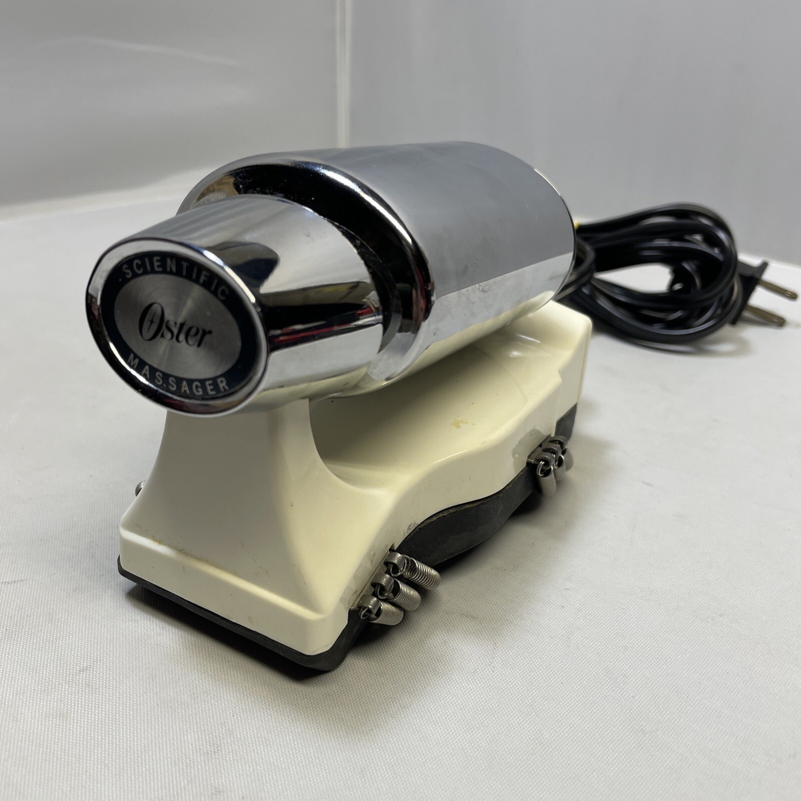 Oster 136-11A Scientific Therapeutic Massager Chrome 2 Speed Vintage WORKS