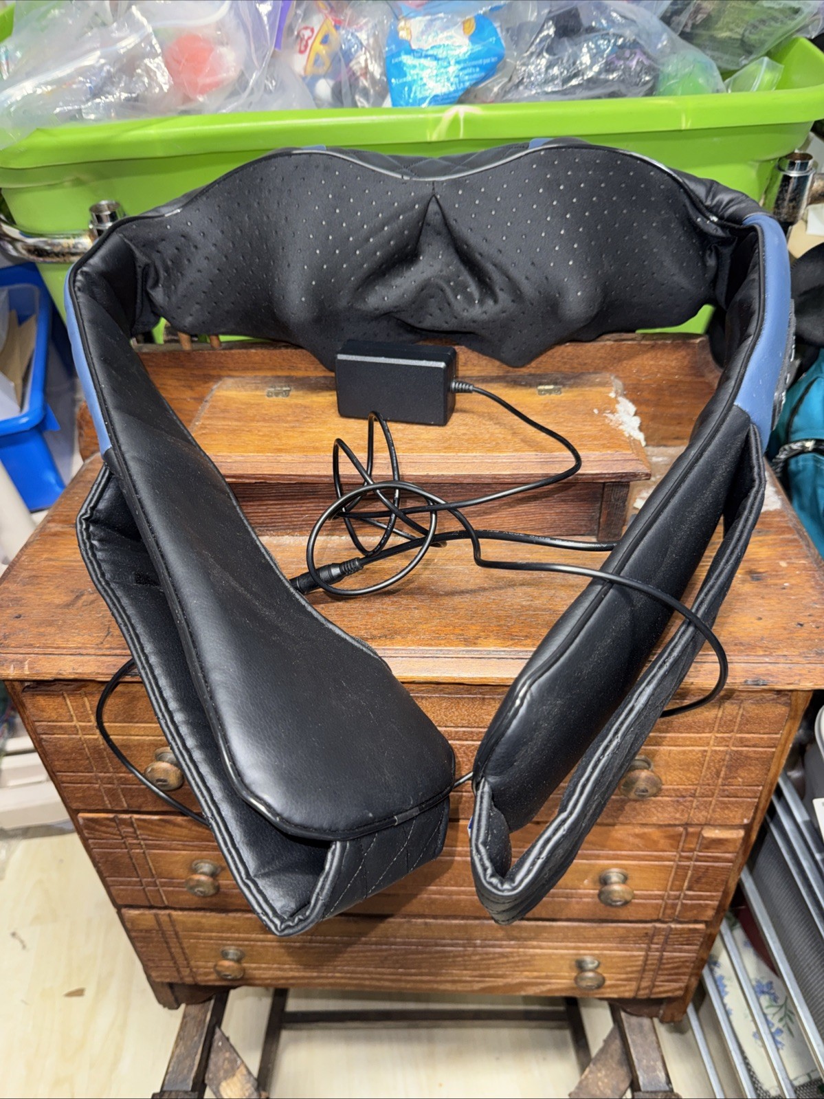 Nekteck LMS-801 Shiatsu Kneading Neck/Shoulder/Back Massager Heat Black/Gray