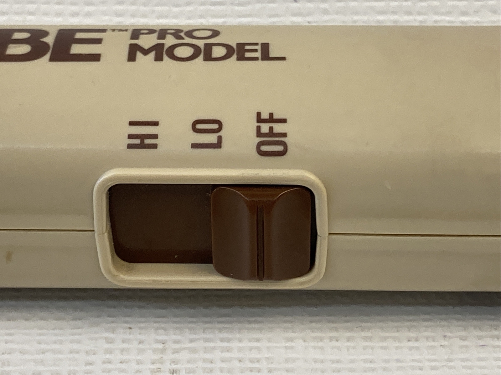 AcuVibe Pro Model Vibrating Massager Curved 2 Speed Large 23” Vintage Japan