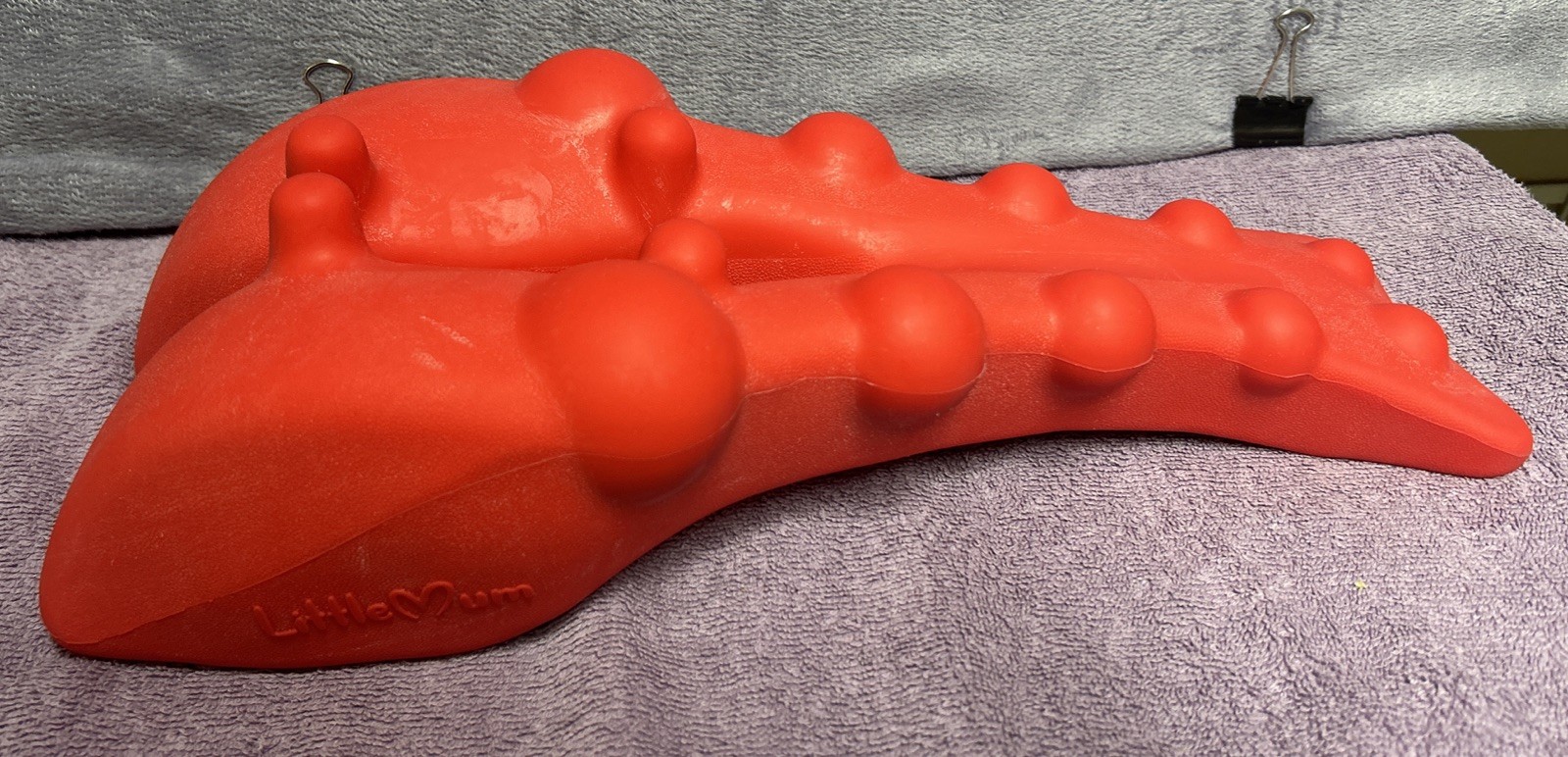 LittleMum Trapezius Trigger Point Massager Little Mum Pain Relief Red Cleaned