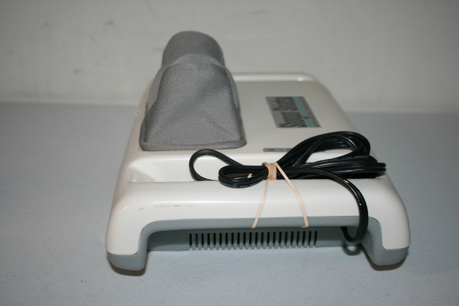 Shogun Shiatsu Kneading Fingers Massager Model SM-444 Portable Neck Full Body