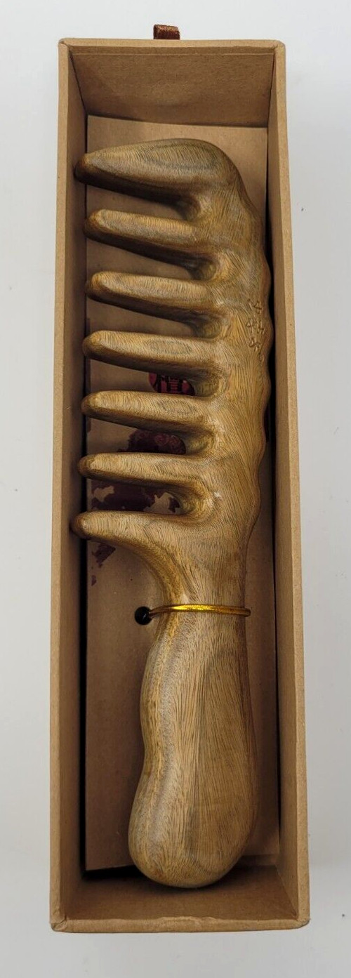 Chinese Portable Green Sandalwood Massaging Wide Tooth Comb – NEW