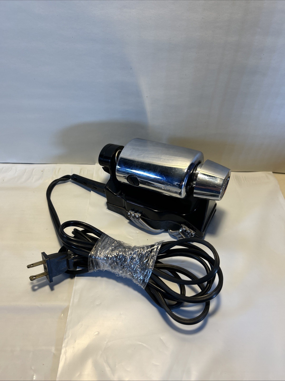 Oster 103-10E Professional Massager 120V 15Watt Corded WORKS Made In USA