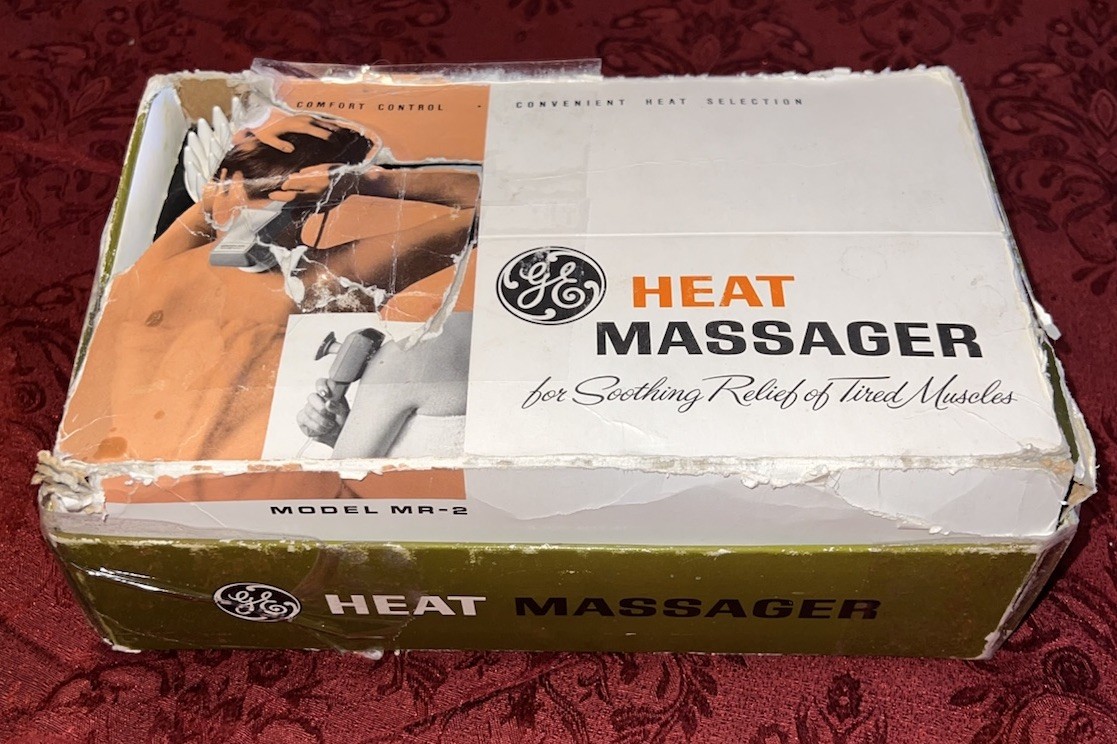 GE VTG Heat Massager Vibrator MR-2 Box & Attachments vibrating 1970’s