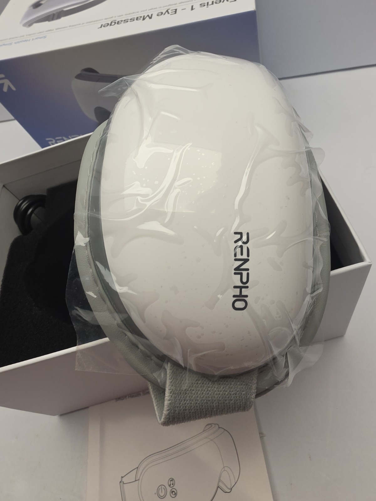 Renpho Eyeris 1 Electric Eye Massager White with Heat Setting for Eyes