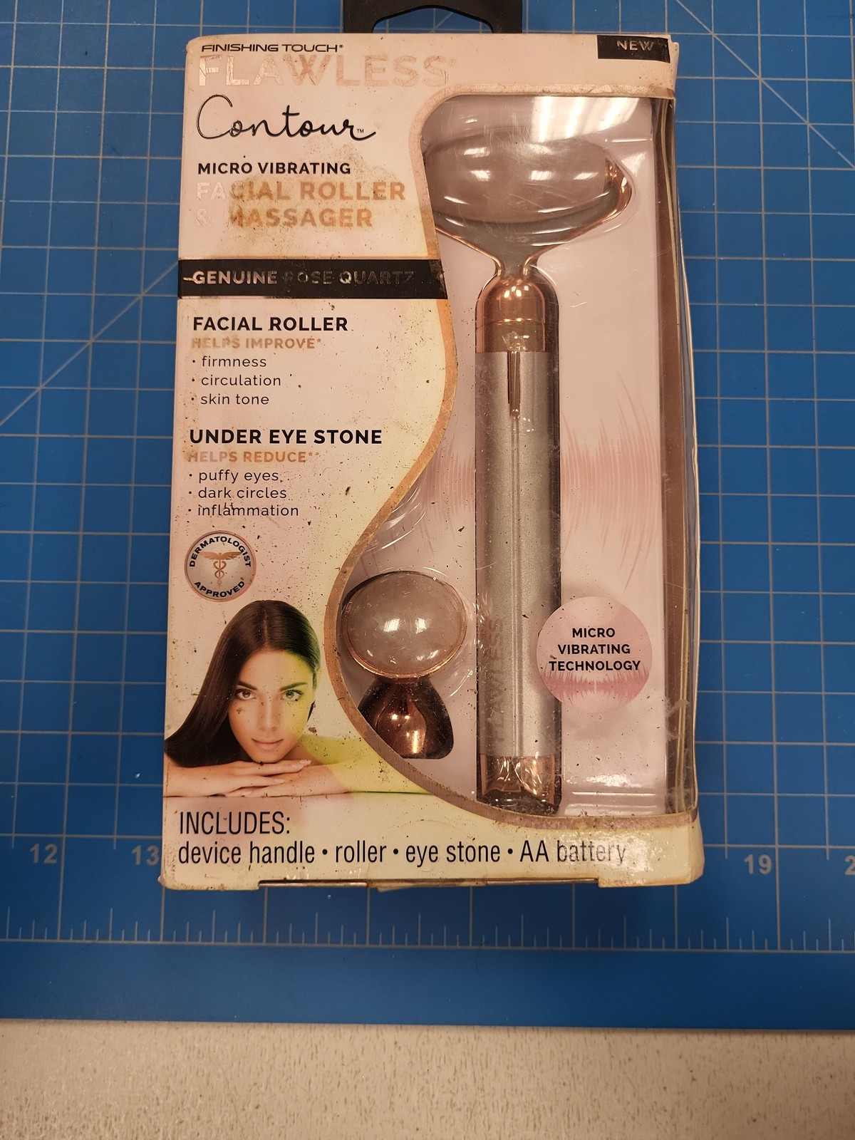 Finishing Touch Flawless Contour Micro Vibrating Facial Roller Massager Set
