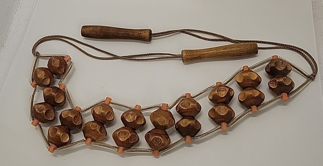 Vtg 20 Wooden Ball Beads Back Roller Massager 2 Handle & Back Scratcher W 2 Bead