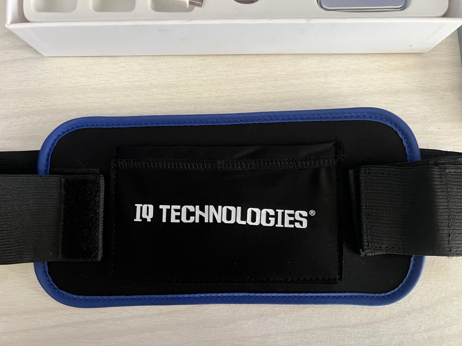 IQ Technologies Pro V Bundle TENS Unit For Pain & Stress Relief Sandles & Belt