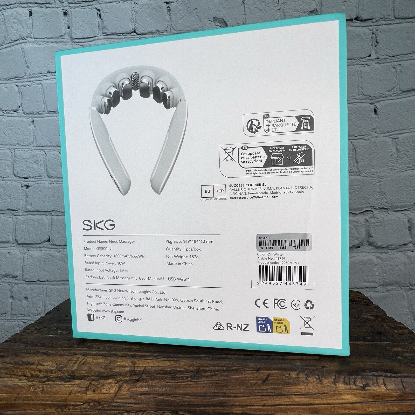 SKG GS500-N Rechargeable Vibrating Neck Massager, Off-White, 6 Heads