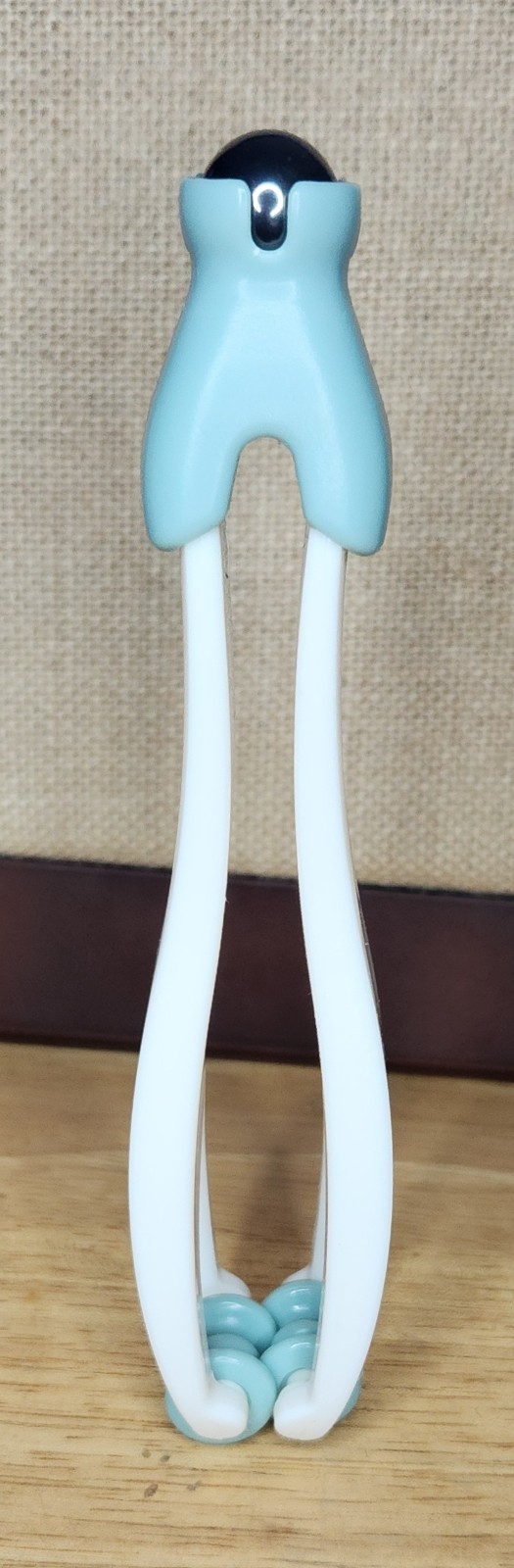 Dual-End Finger Toes Hand Foot Massager Tool Lightweight Manual