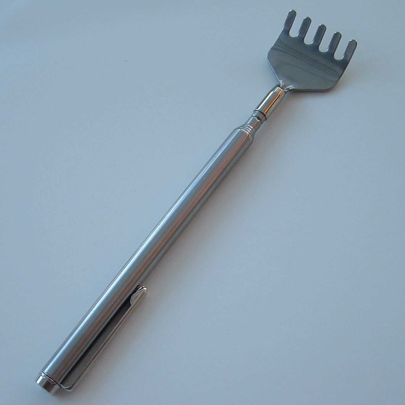 4 Plain Telescoping / Telescopic Metal Back Scratcher w. Pen Clip and 5 Prongs