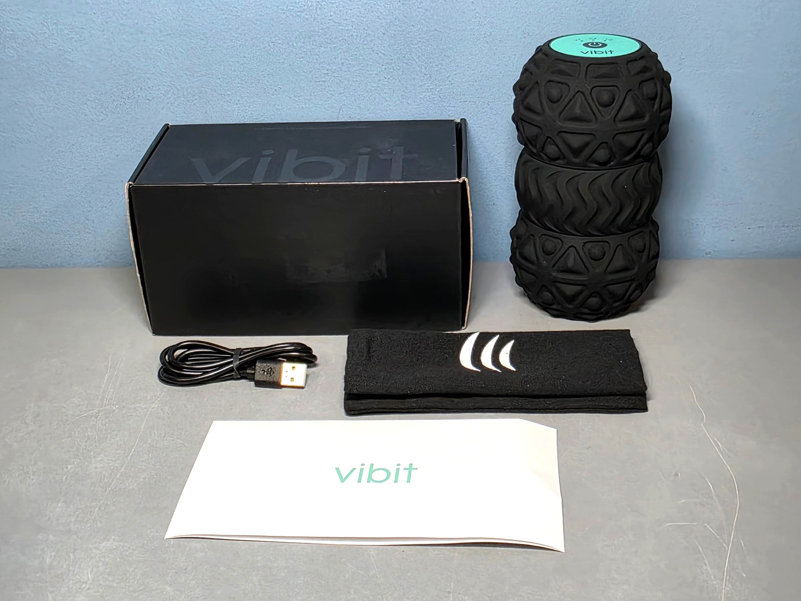 Vibit Portable Vibrating Massage Roller in Black New in an Open Box
