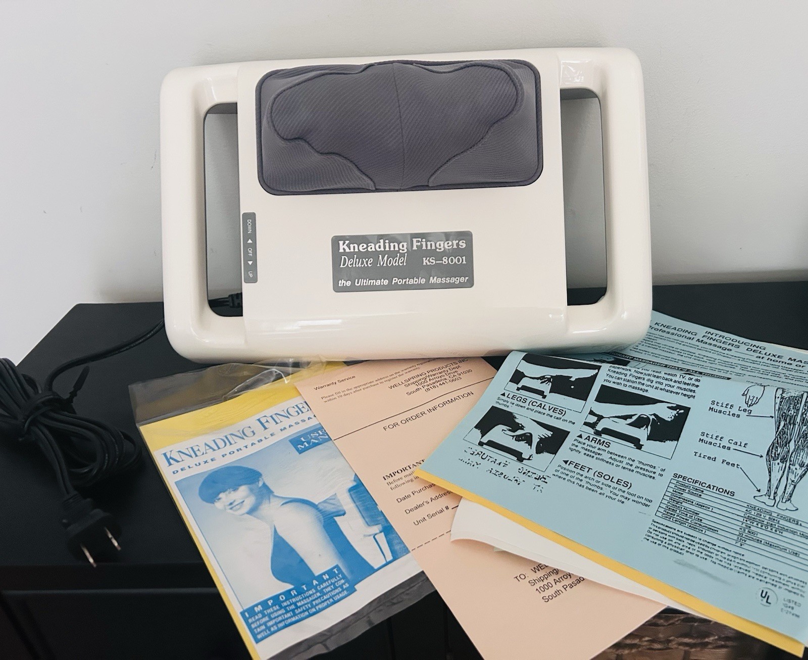 NOS Kneading Fingers Deluxe Model KS-8001 Therapeutic Ultimate Portable Massager