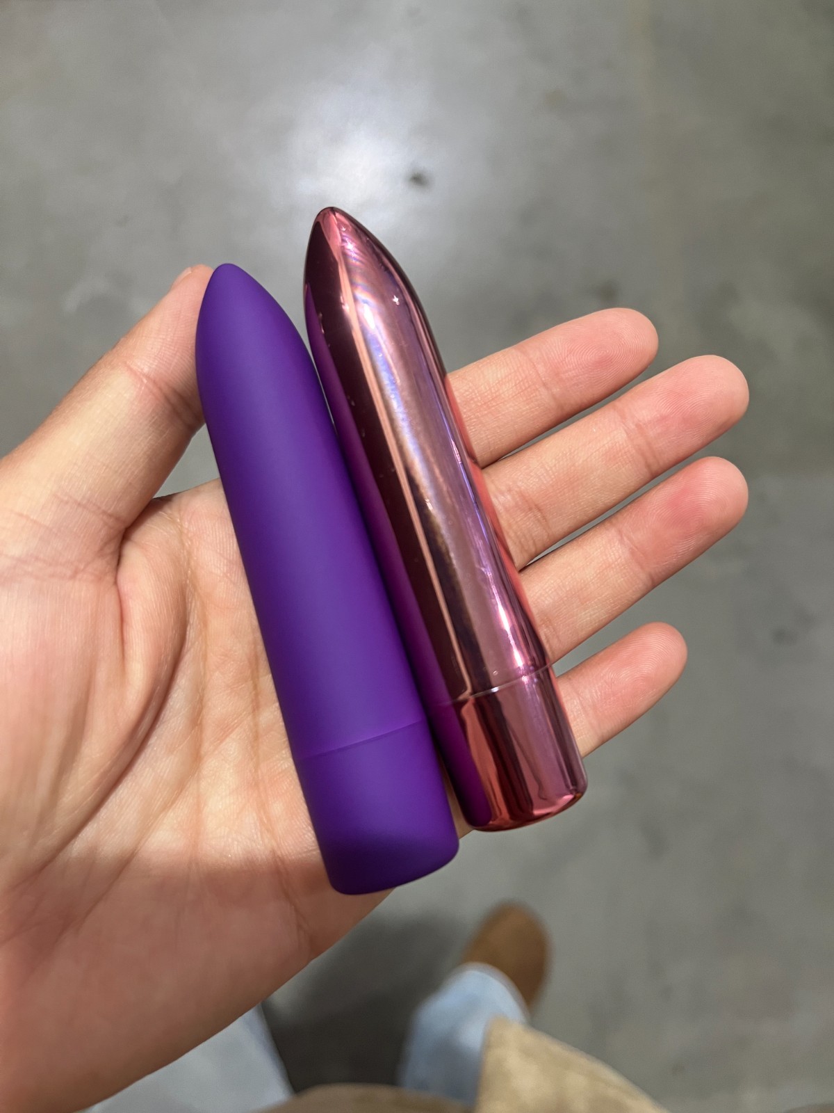 Women Mini Powerful Bullet Shape 10 Speed Vibrating Neck Body Massage Personal