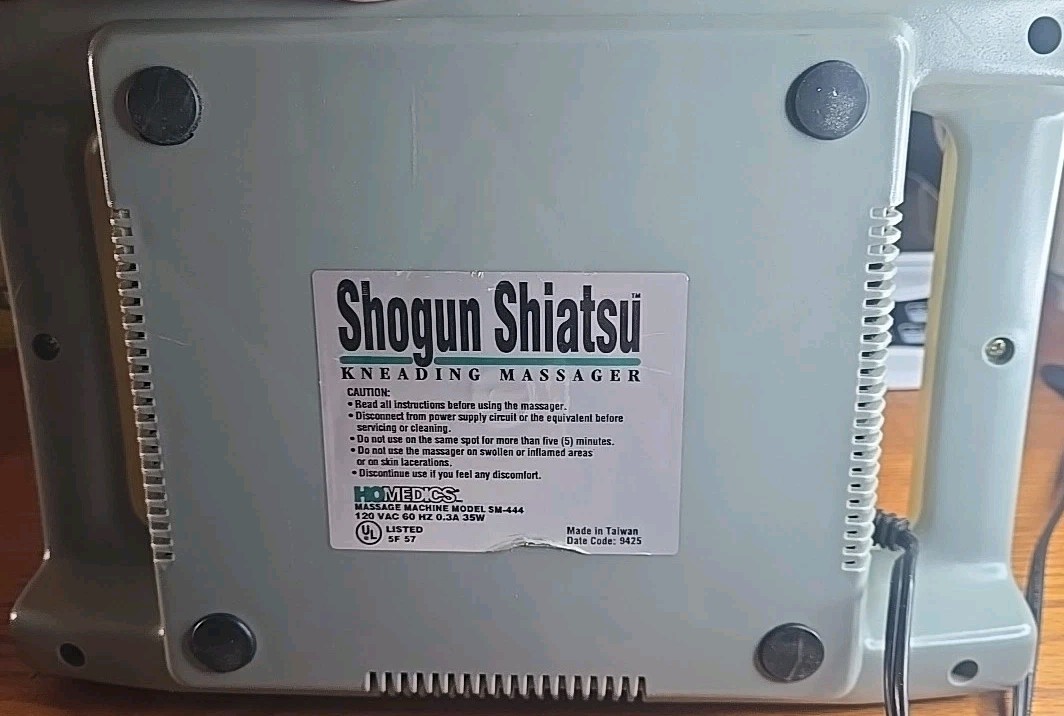 Shogun Shiatsu Kneading Massager SM-444 HoMedics Dual Direction Works Great