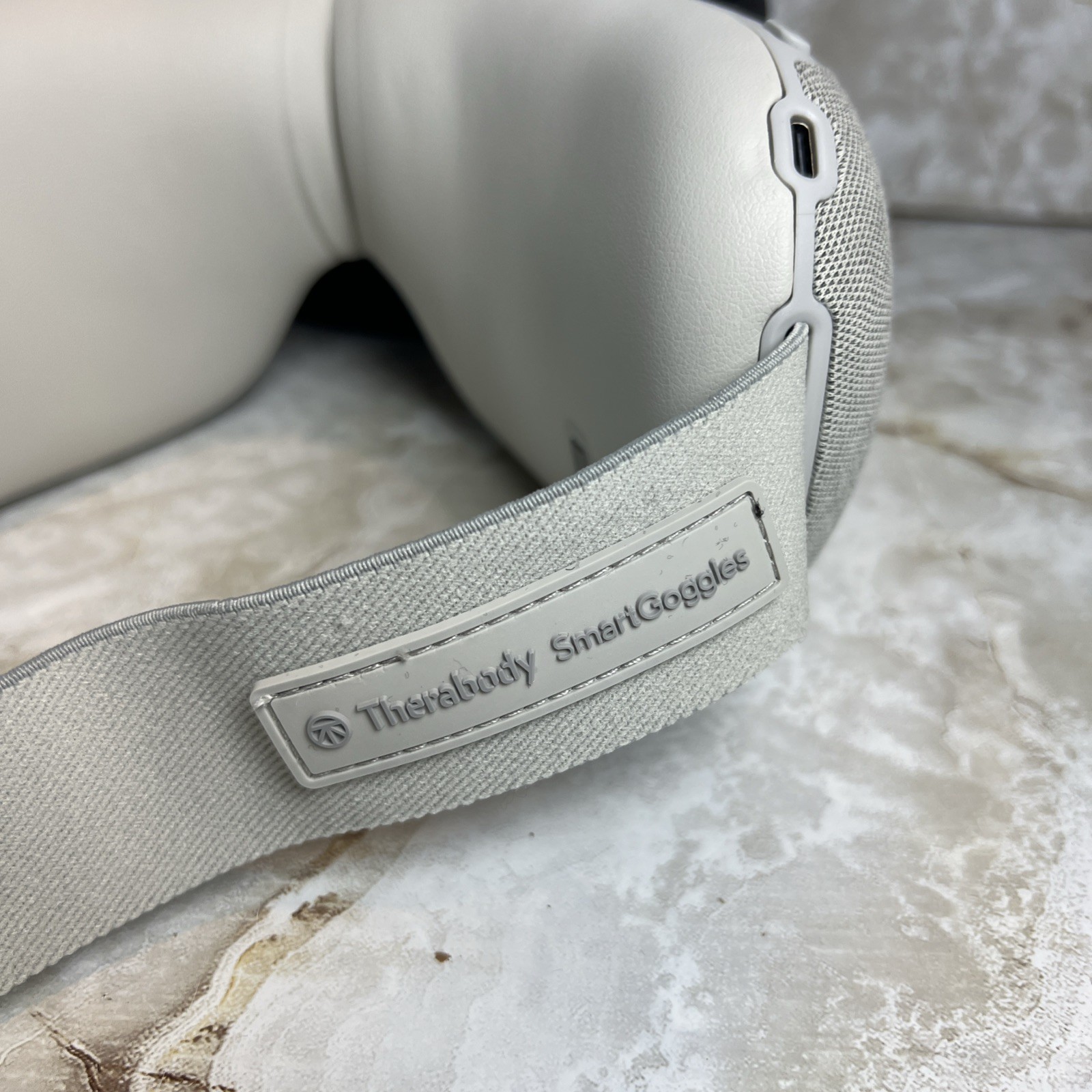 Therabody Smart Goggles Gray Gen 1 With Carrying Case Charging Cable Working
