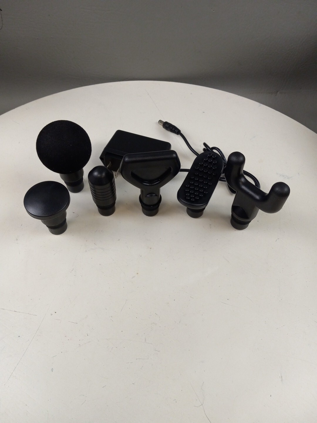 Aerlang Black Cordless Rechargeable Massage Gun with Attachments and Case