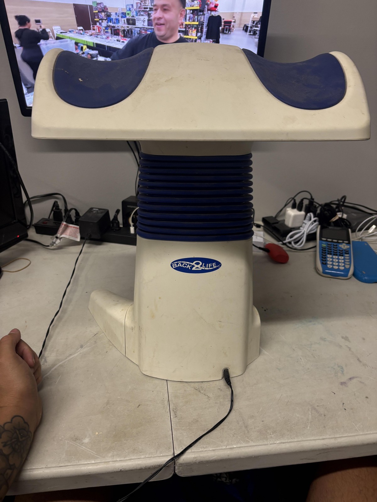 Back2Life Chi Machine Continuous Motion Back Massager MISSING ONE LEG