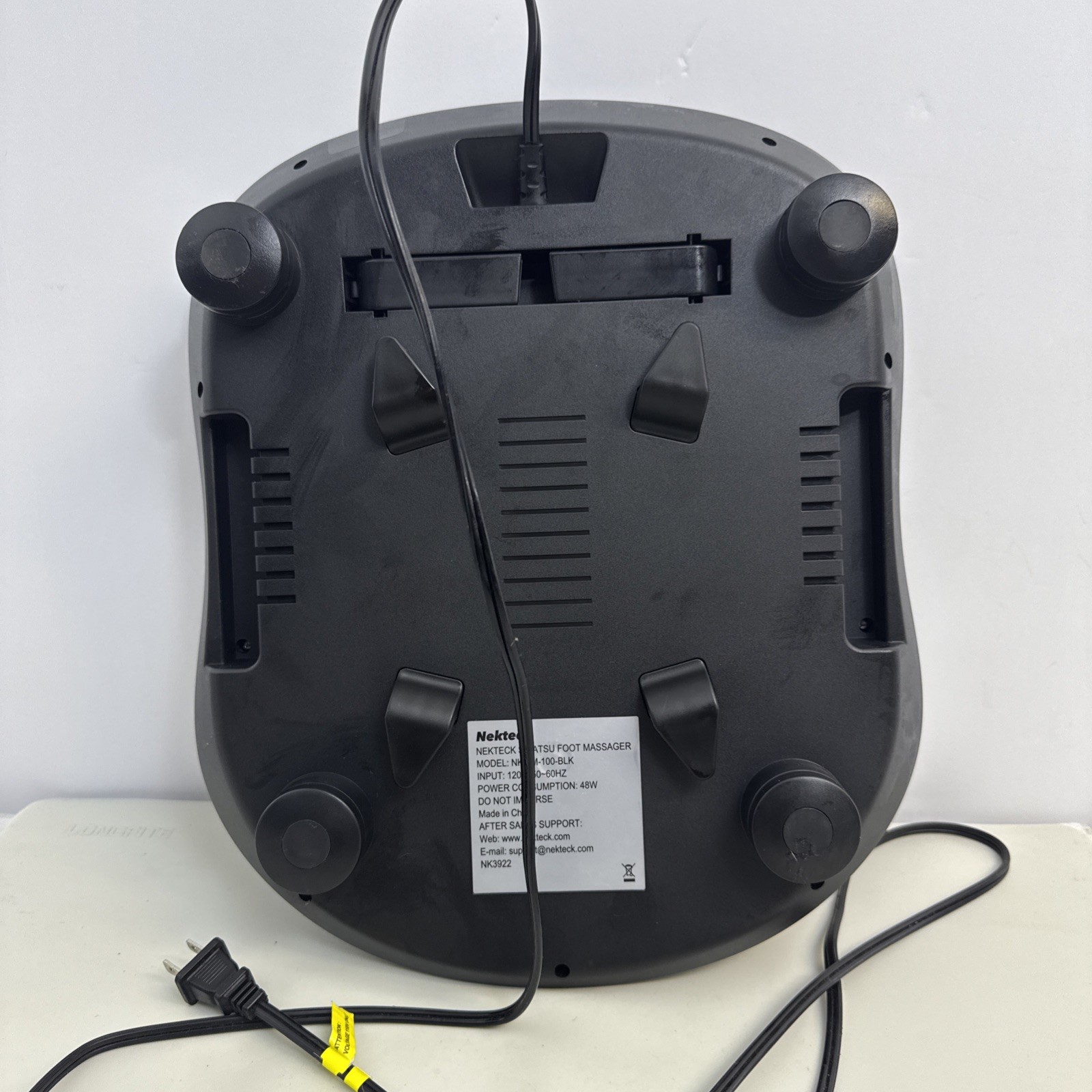 Nekteck NK-FM-100-BLK Black Deep Kneading Shiatsu Foot Massage Machine With Heat