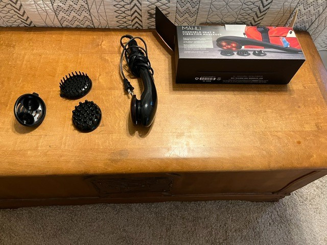 Mahli Handheld Heat & Vibration Massager