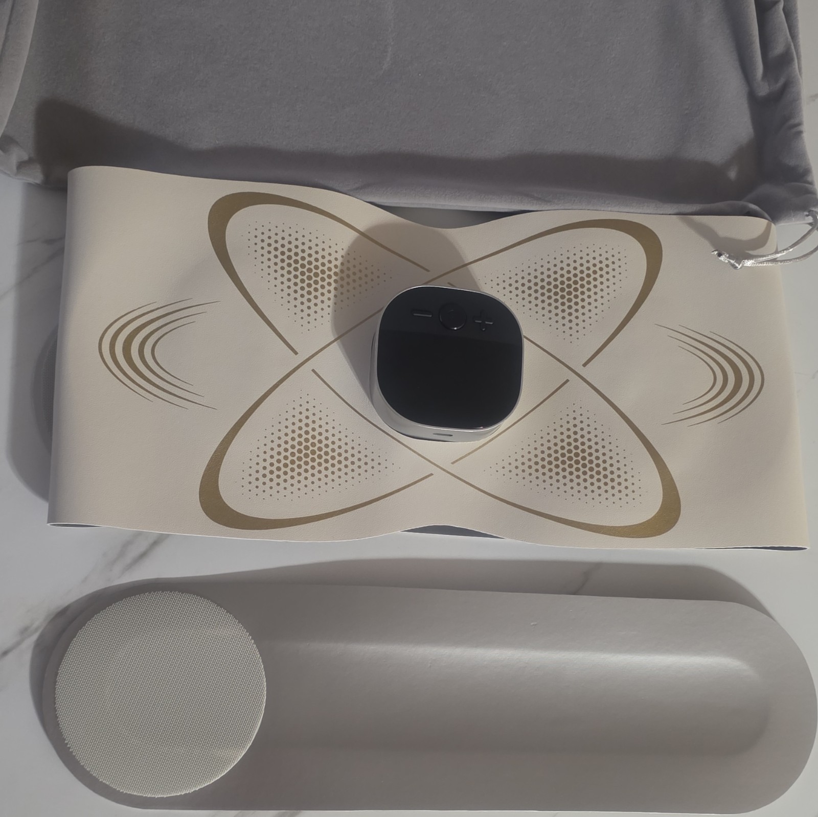 Cordless Vibrating Body Massager, White/Gold Plastic, 4 Heads, Battery