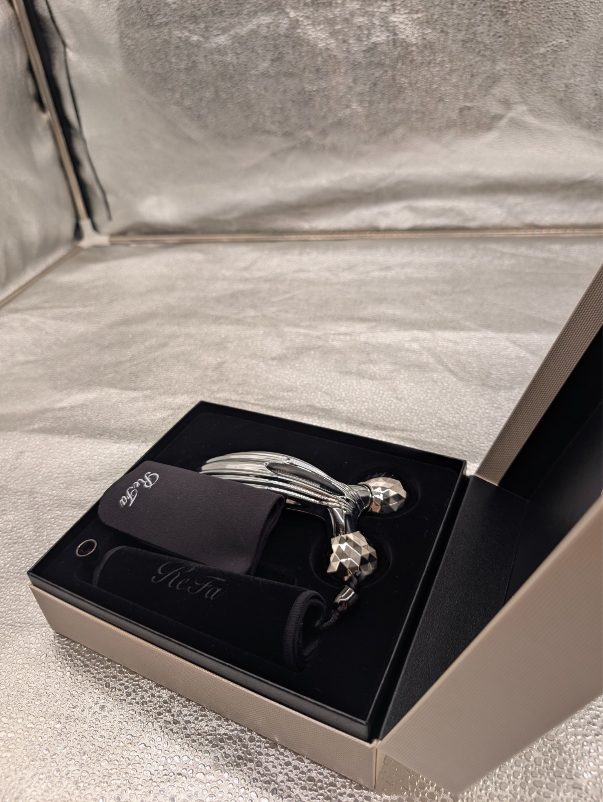 ReFa CARAT RAY RF-PC2019B MTG Platinum Beauty Facial Roller Handy Device Japan