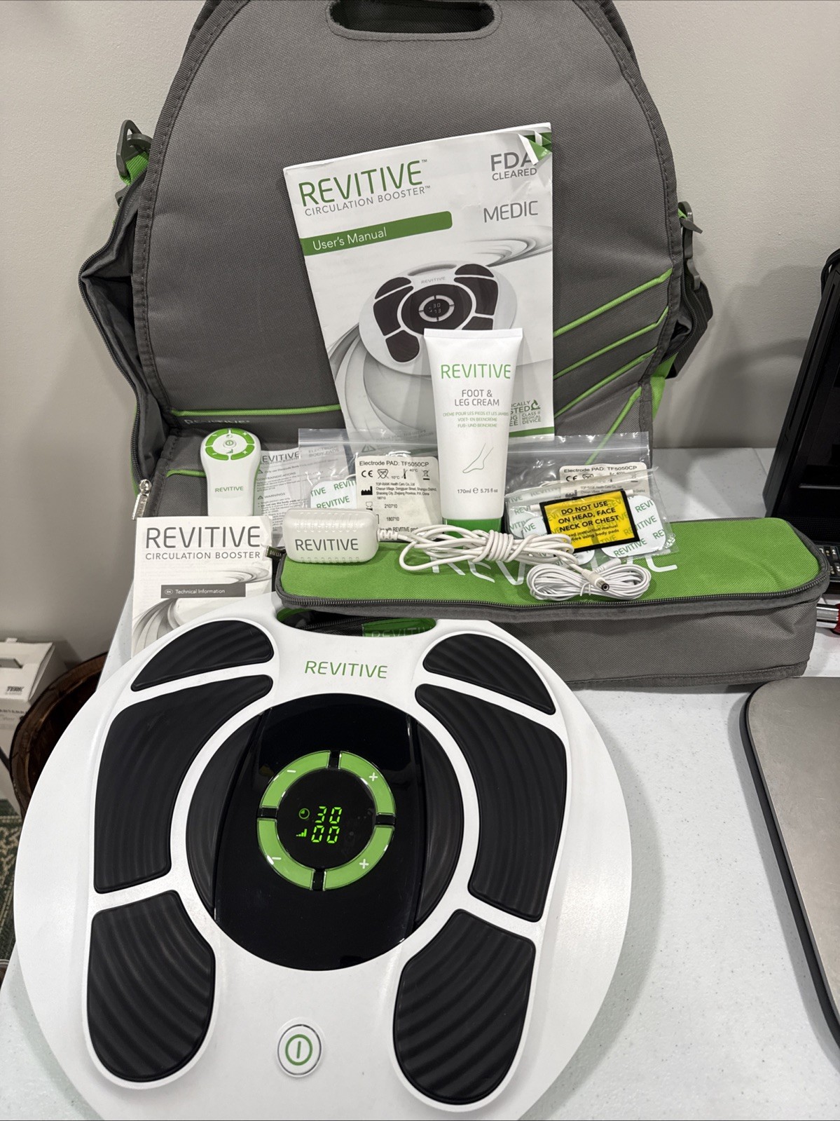 Revitive 2469MD Circulation Booster w Remote Control Power Adapter Manual & Bag