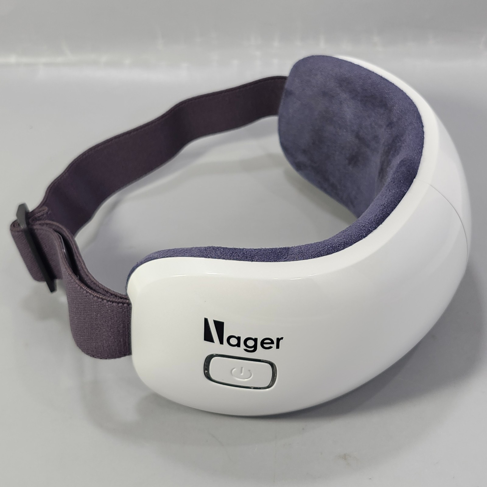 Nager Eye Massager HFR-YBB Heated Relaxing Sound Portable Rechargeable White 5V