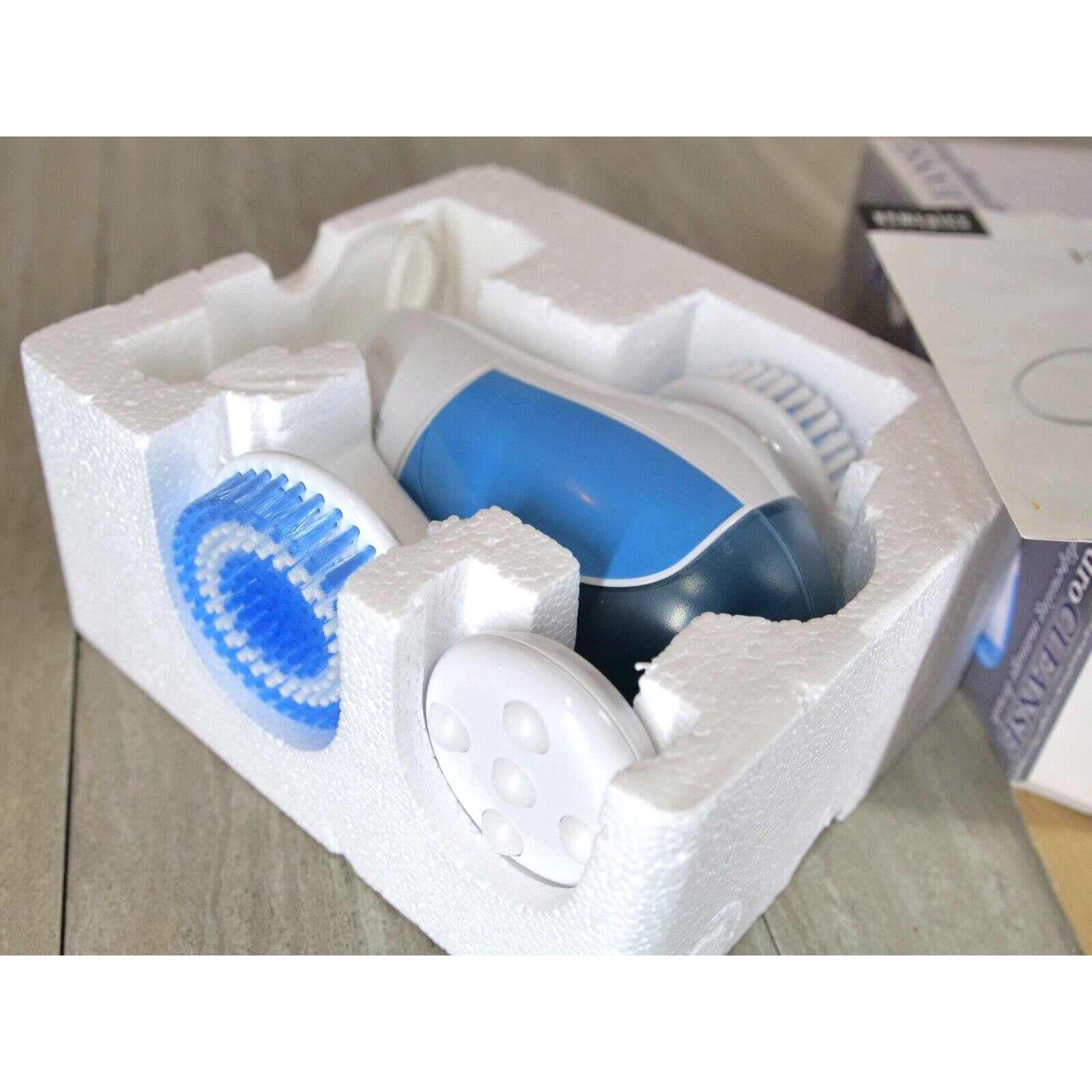 HOMEDICS HYDRO CLEANSE SOAP­ DISPENSING MASSAGING BRUSH 7.6cm 1 SYSTEM