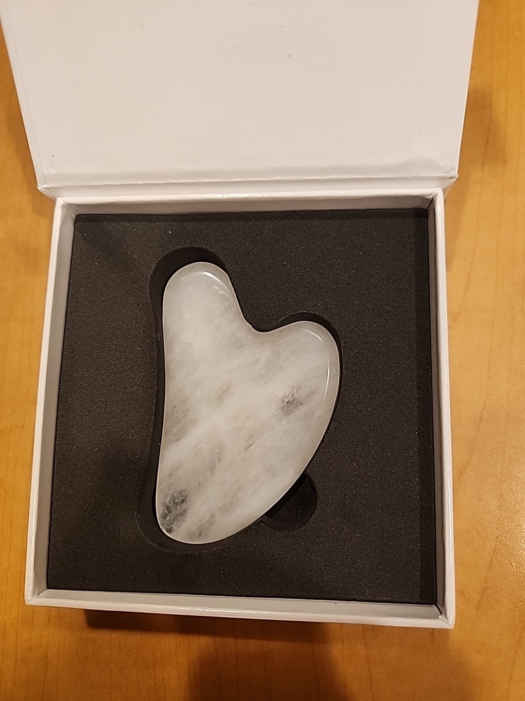 Amway Artistry Gua Sha Facial Massage Stone