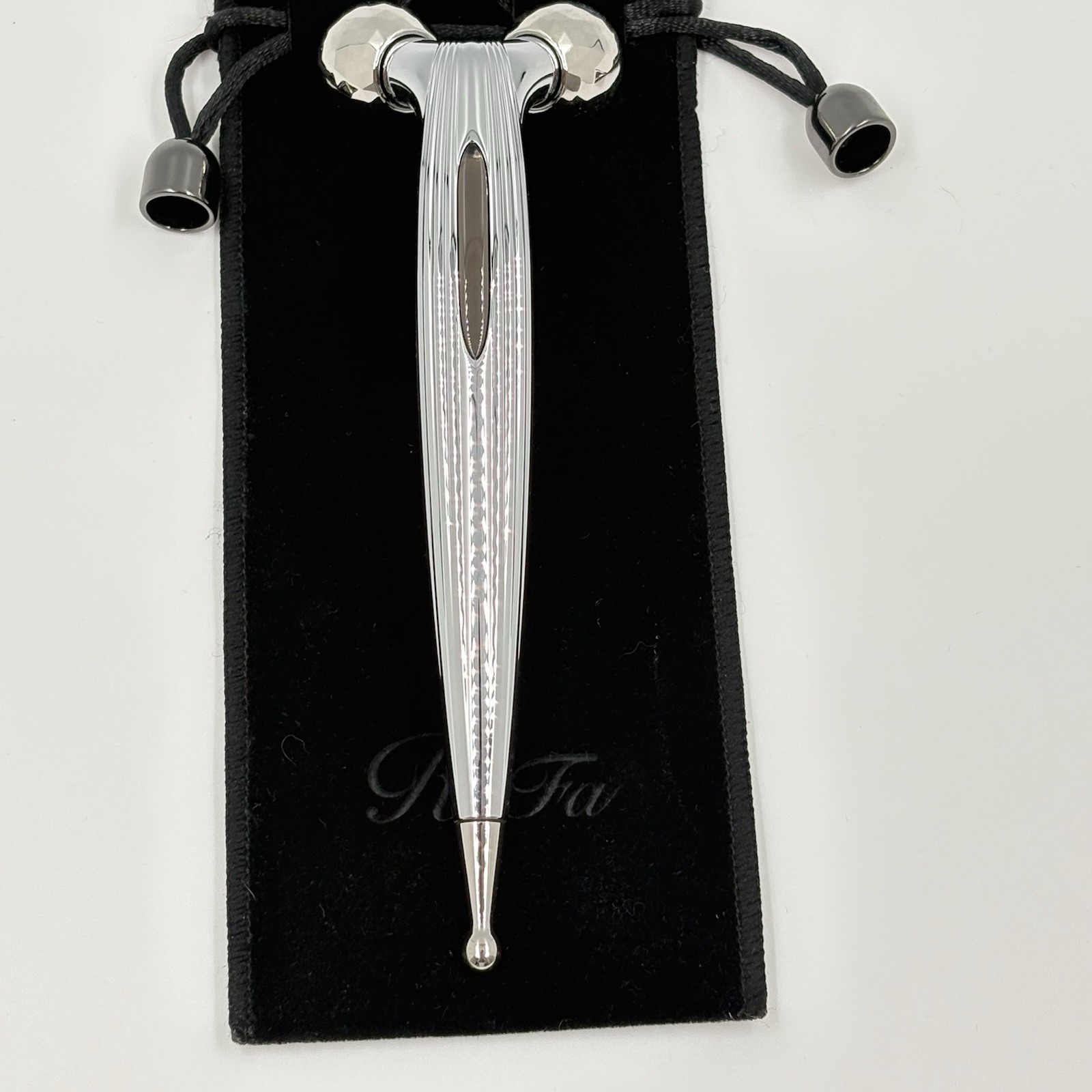 MTG ReFa S CARAT RAY RF-SR2150B Facial Roller Silver Authentic Japan Beauty Tool