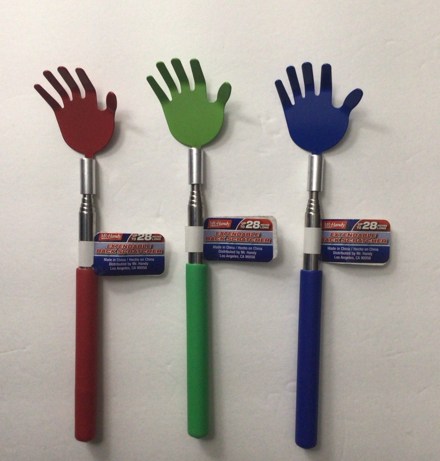 3 PIECE MR.HANDY EXTENDABLE METAL BACK SCRATCHER UP TO 28” LONG, PLASTIC HANDLE