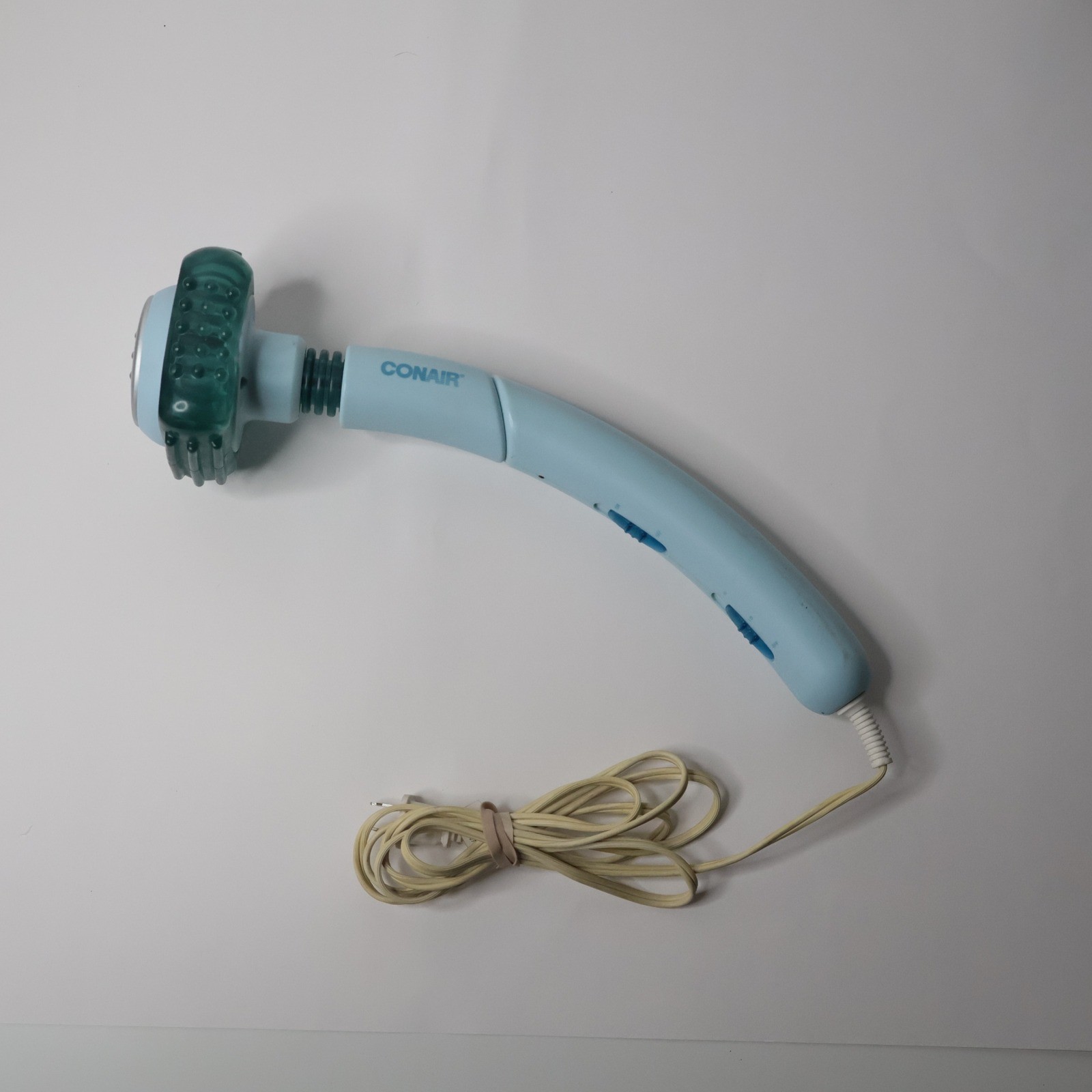 Conair Handheld Vibrating Muscle Massager Wand with Heat Light Blue HM16L Works
