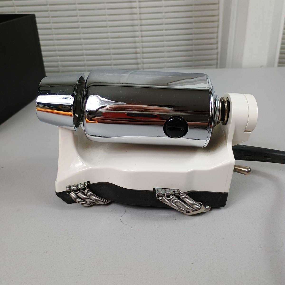 Oster Stim-U-Lax Therapeutic Massager 14-11E Chrome, Box, Paperwork, Excellent