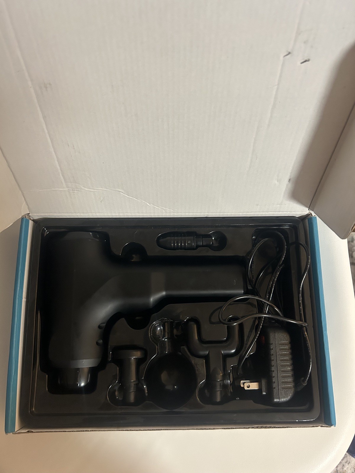 Bluzen Percussion Vibration Massage Gun Black Wireless 3 Head (MISSING ONE)