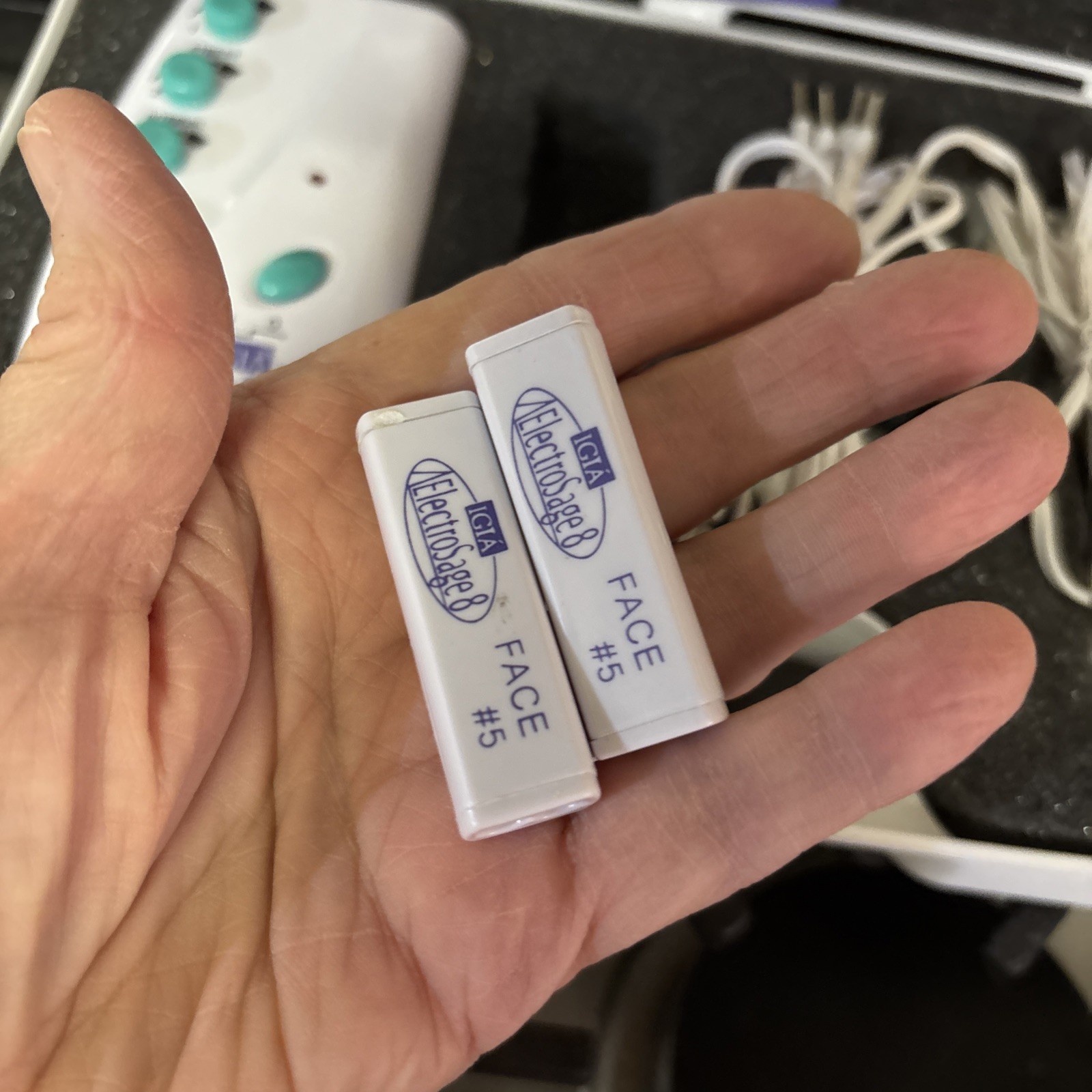 IGIA ElectroSage 8 muscle massage tens unit Open Box