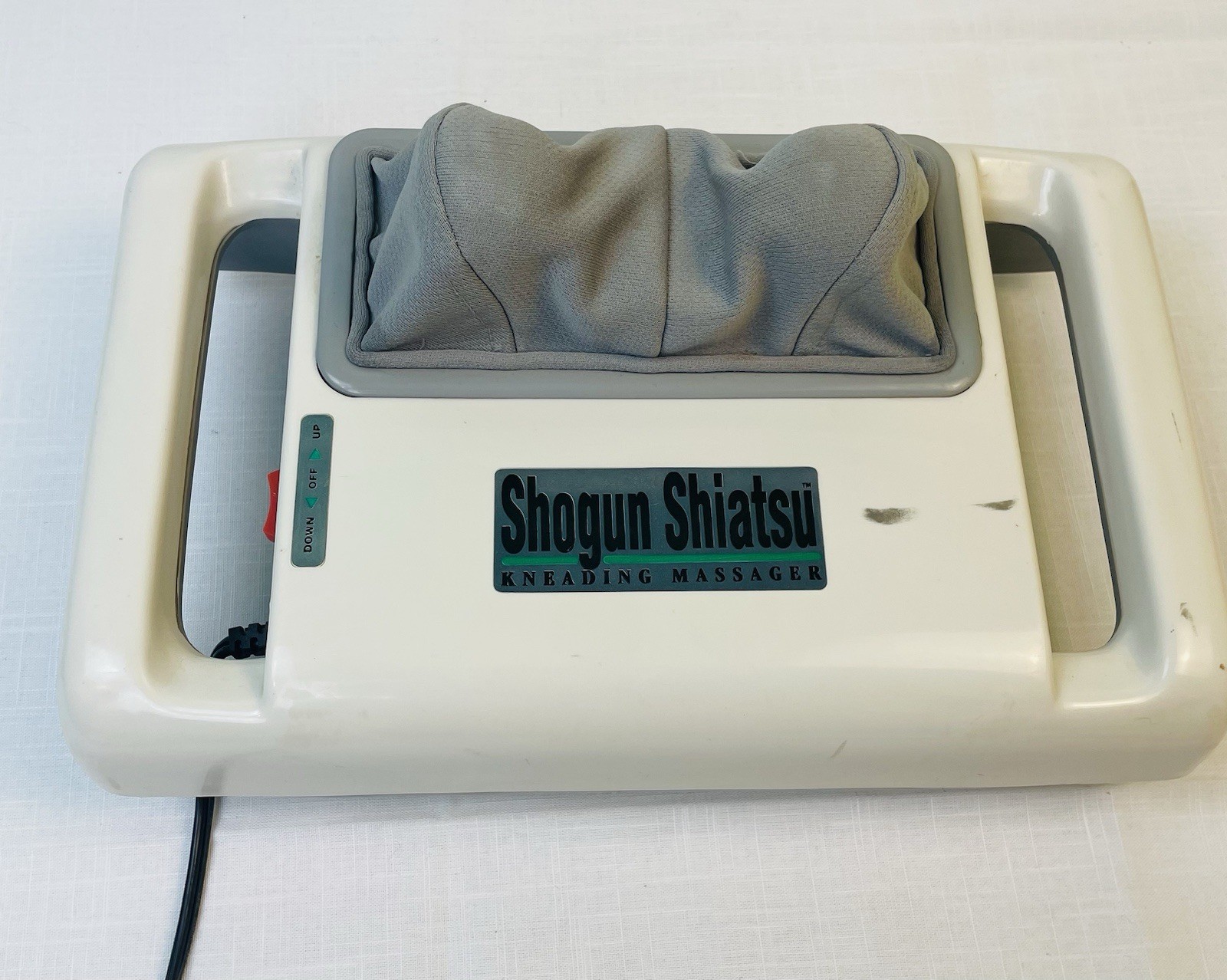 Homedics Shogun Shiatsu Kneading Massager Model SM-444 Portable Neck Massager