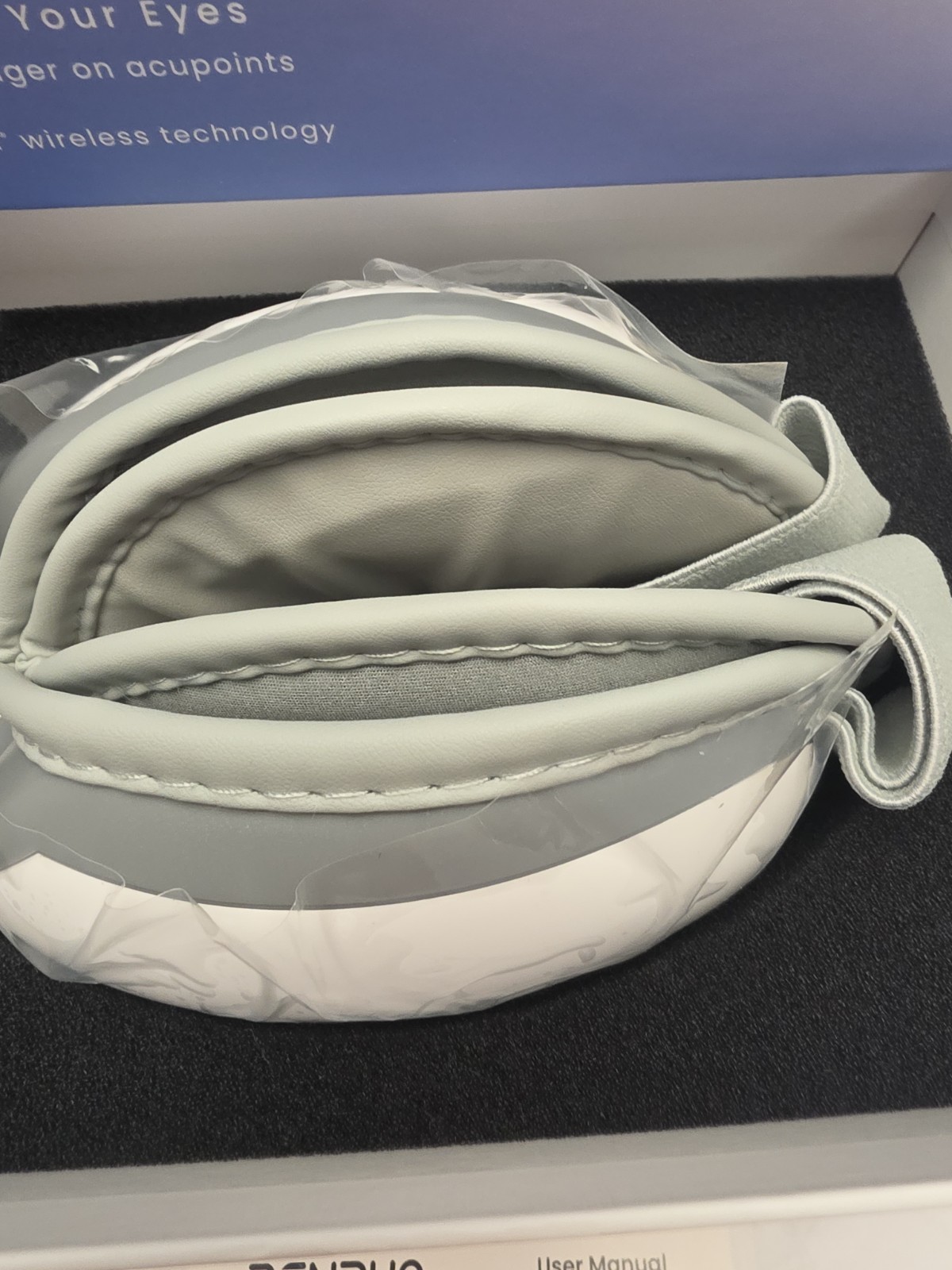 Renpho Eyeris 1 Electric Eye Massager White with Heat Setting for Eyes