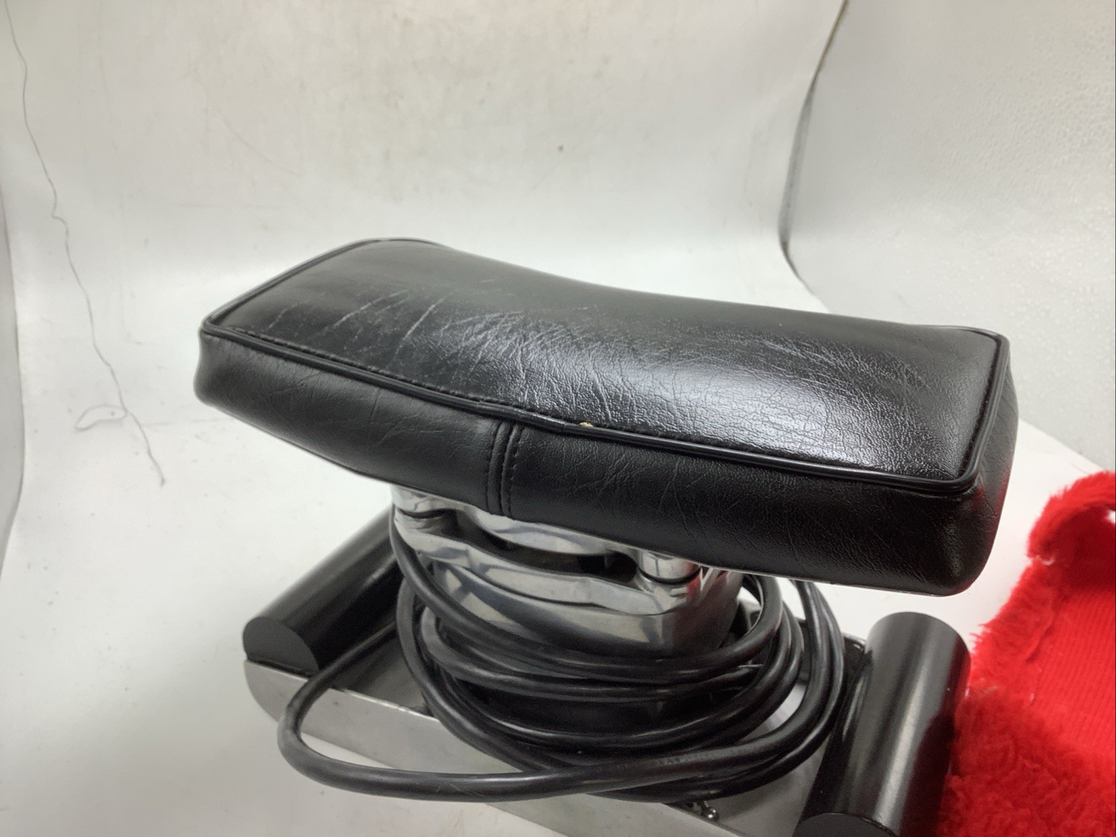 CLEAN Morfam Jeanie Rub M67-520B Massager Black Vinyl And Red Fleece Cover