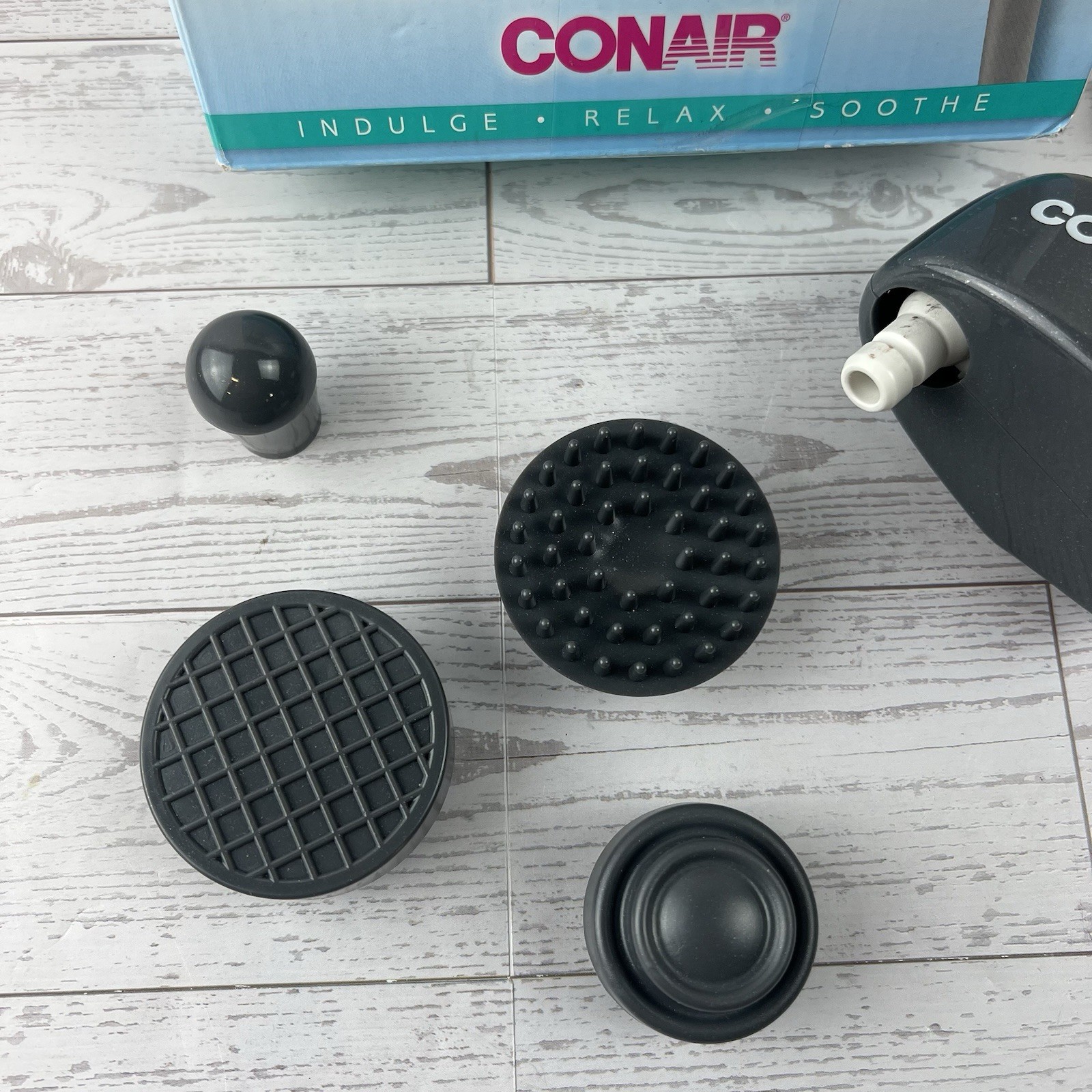 Conair Touch N Tone Portable Body MASSAGER Hand Held Wand 4 Attachments Gray